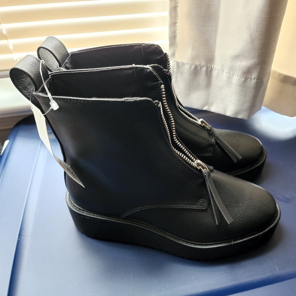 Black H&M boots